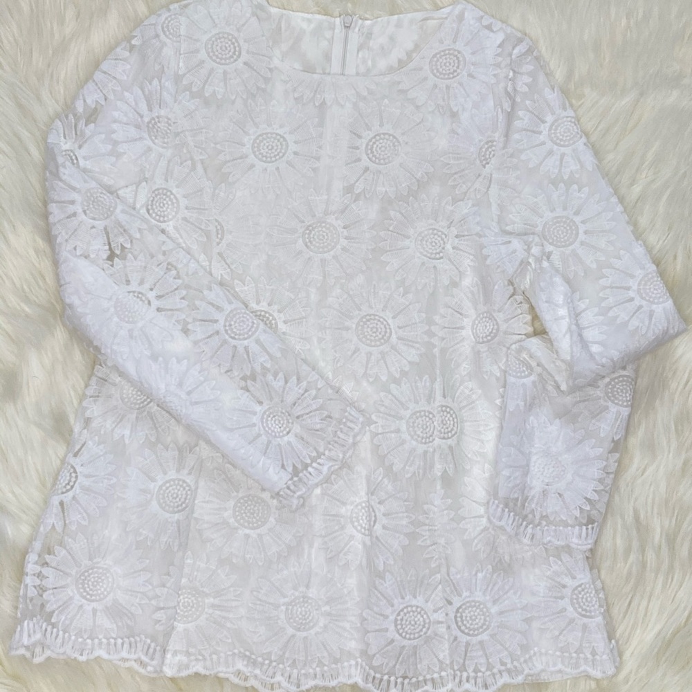 Long sleeve white top